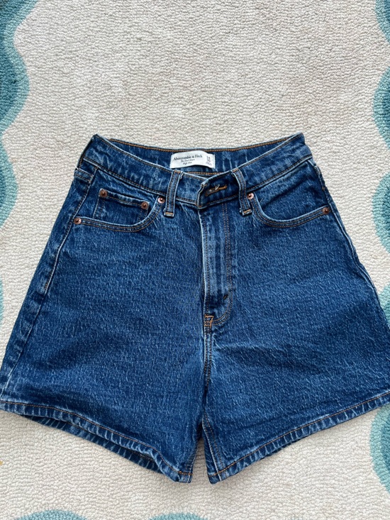 Abercrombie & Fitch Pants - Abercrombie & Fitch High-Rise Dark Blue Denim Dad Short
